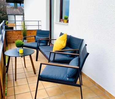 Rimsting Apartment | Belisima Apartments I Ferienwohnung Rimsting - Krautinsel I Chiemsee I Modern mit Seeblick I 2 Balkone I 2 Schalfzimmer I Waschmaschine I Parkplatz I Nähe Bäcker