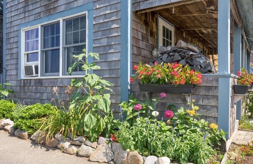 Rockport House | Bell Buoy