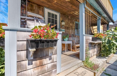 Rockport House | Bell Buoy