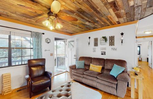 Morganton House | Bell House