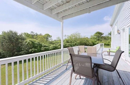 Gloucester House | Bell View: Private tennis court and an in-law