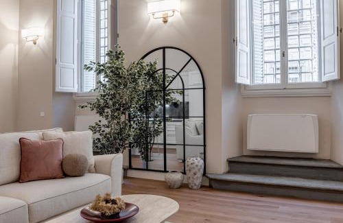 Santa Croce Apartment | Bella Benci Firenze Apartment