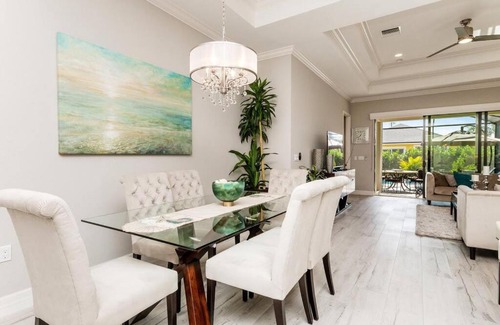Naples Park House | Bella Casa at the Beach 4 bd Rms 2 En-Suites