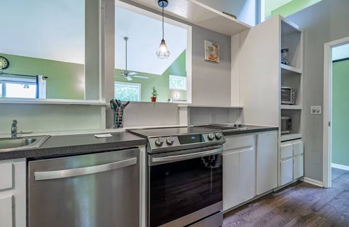 Sautee Nacoochee House | Bella Luna, Mountain View, Sauna, Hot Tub, 7 miles to Helen
