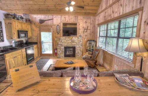Cleveland Cabin | Bella Vista - 3rd Night Free! See Details Below.