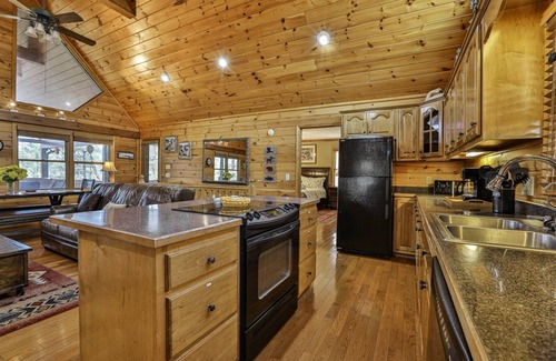 Foxfire Estates Cabin | Bella Vista | Blue Ridge, GA
