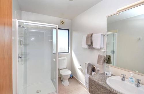 North Dunedin Hotel | Bella Vista Motel Dunedin