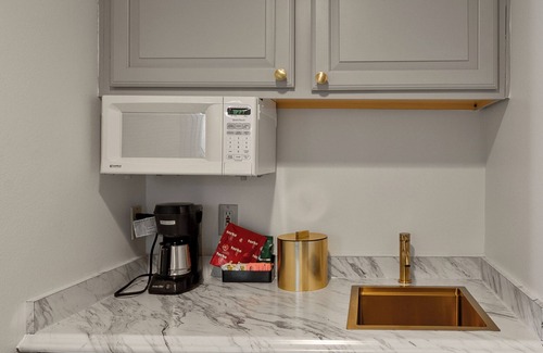 Lake Geneva Hotel | Bella Vista Suites