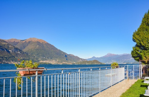 Lezzeno Apartment | Bellagio Villas- Rigoletto directly on the lake