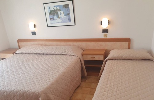 Igea Marina Apartment | Bellaria-Igea Marina 1 km from the centre. beachfront