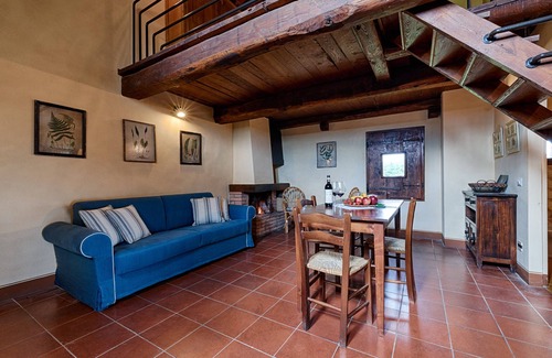 Bossi Apartment | BELLAVISTA (Castle of Bossi) Colombaia