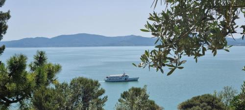 Contrada Castello Apartment | Bellavista la tua romantica vacanza sul Trasimeno