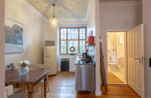 Solingen Apartment | Belle Époque