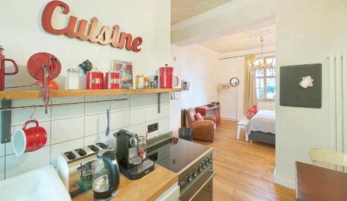 Solingen Apartment | Belle Époque