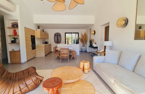 Cala Rossa House | Belle Villa 6/7 Pers, Piscine Privée Cala Rossa, Proche des Plages
