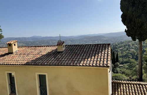 Cabris Villa | Belle Villa au Calme. Vue Panoramique Exceptionnelle et Magnifique Piscine !