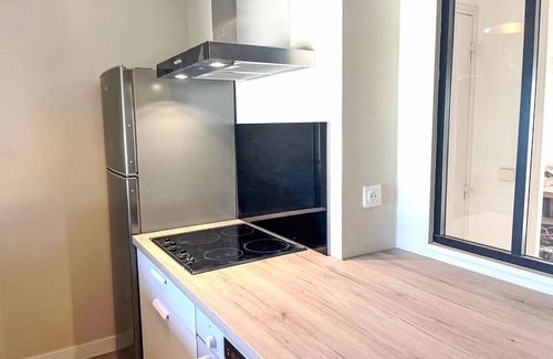 Kerroch Apartment | Belle Vue Mer et Groix by Interhome