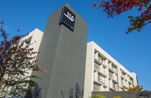 Wilburton House | Bellevue Awaits! 2 Pet-friendly Units, Pool, Free Parking, Near T-Mobile Arena