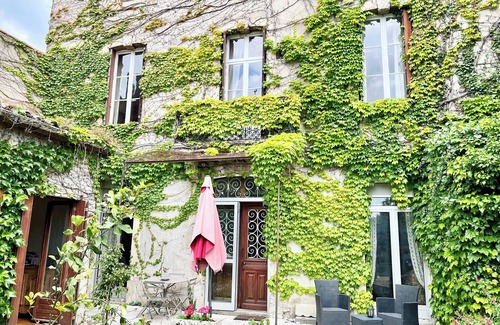 Carcassonne House | Bellevue Cité 1km*Citadel View*Garden*Aircon*Private car park*Charming*Quiet