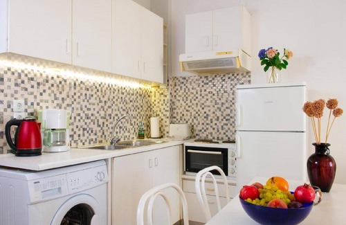 Agios Nikolaos House | Bellevue Suites Apartment with Pool View