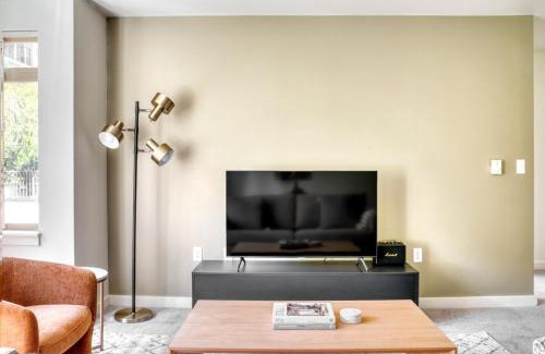Belltown Apartment | Belltown 1BR w Gym Views BBQ Easy Commute SEA-469