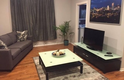 Belmont House | Belmont And Buckman's Best Rental "Walkers Paradise"