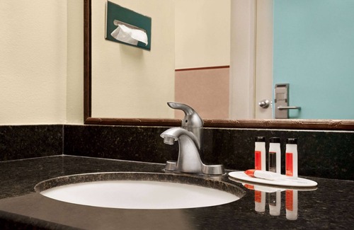 Florida City Hotel | Belmont Inn & Suites