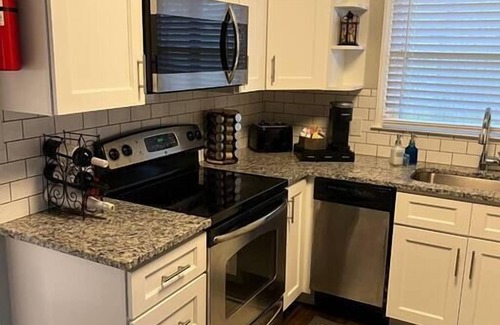 Harbor House Apartment | Belmont NC Riverfront 2-Bedroom Garden Suite