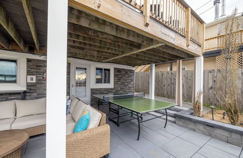 Saratoga Springs House | Belmont Ready- Spacious 6-Bedroom-Saratoga Track-Lake View Rental, WiFi, AC