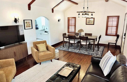 Belmont Shore House | Belmont Shore Coastal Cottage – Cozy Home for 6 - 2 Blocks to Beach