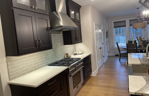 Saratoga Springs House | BELMONT STAKES & Saratoga TRACK MEET - Minutes to Track, Lake, Golf & Downtown!