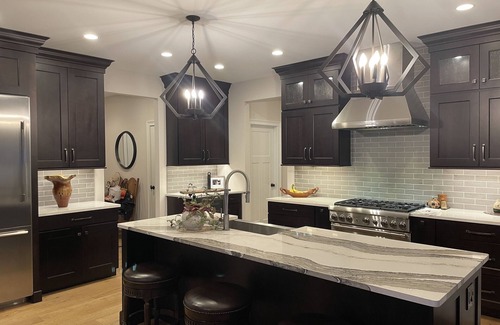 Saratoga Springs House | BELMONT STAKES & Saratoga TRACK MEET - Minutes to Track, Lake, Golf & Downtown!