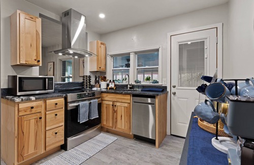 Brunswick House | Beloved Brunswick Hideaway