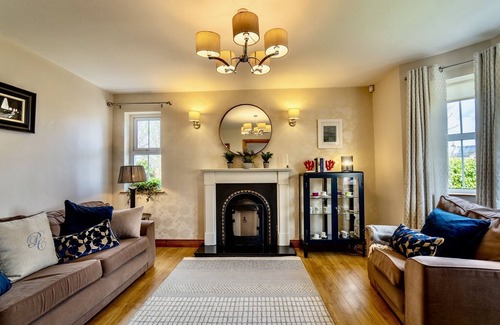 Omagh House | Beltany House - Exceptional 4 bed Holiday Home