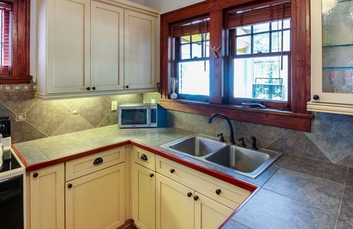 Poncey-Highland House | Beltline, Ponce City Market, & Old 4th Ward walkability!