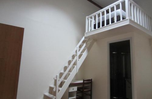 Le Pre-Saint-Gervais Apartment | Belvedere