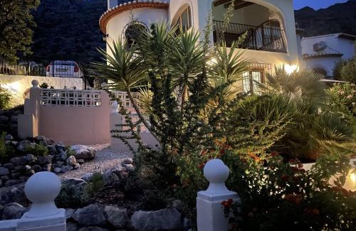 Benigembla House | Belvilla by OYO Antonio Grande 9 pax