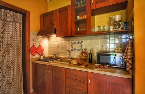 Santarello Villa | Belvilla by OYO Attractive mansion with pool