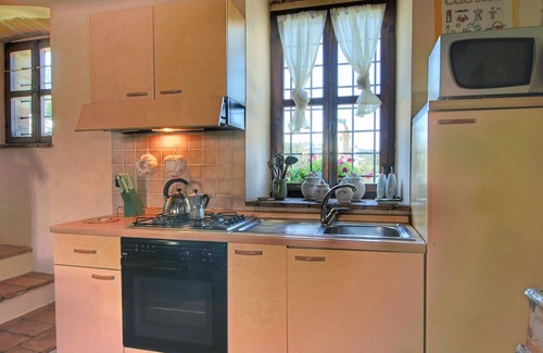 Todi Apartment | Belvilla by OYO Casa Utimio