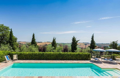 Mondavio Villa | Belvilla by OYO Villa Azzurra