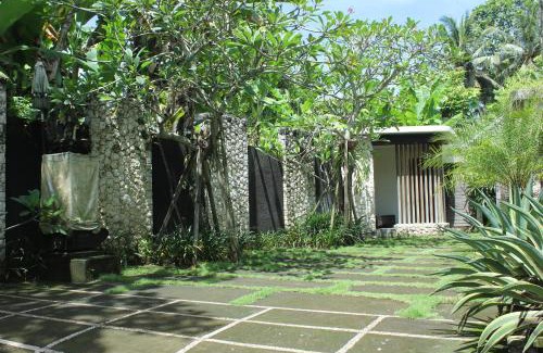 Kediri Villa | Belvilla Dhyana Kutir Seseh Beach