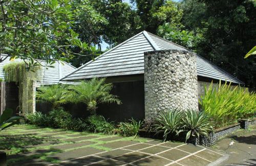 Kediri Villa | Belvilla Dhyana Kutir Seseh Beach