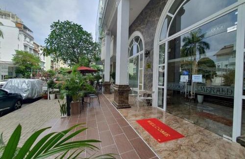 Phu My Hung Apartment | Belvilla Luxury Apartment Near SECC Formerly Emerald Hotel & Apartment