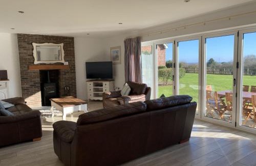 Filey House | Bempton View at The Bay Filey, sleeps 10, and 2 dogs welcome for free too!