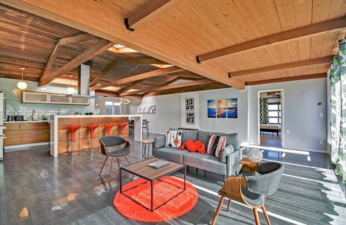 Monta Loma House | BEN-A Modern Comfort Walking Distance to GoogleX