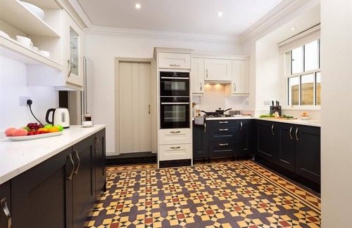 Grasmere House | BEN HOUSE, family friendly, character holiday cottage in Grasmere