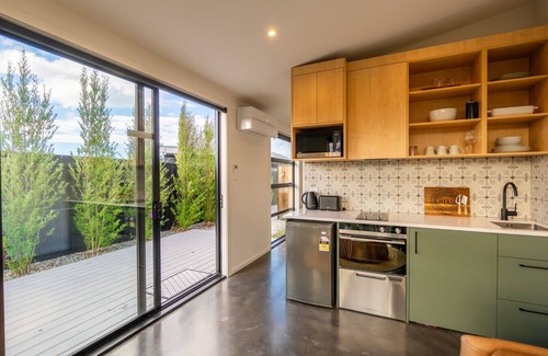 Twizel Apartment | Ben Ohau Views The Studio