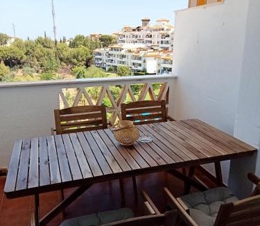 Benalmadena Apartment | Benalpueblo sea view