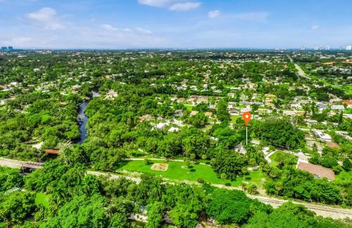 Bonita Springs House | Beneath the Banyans