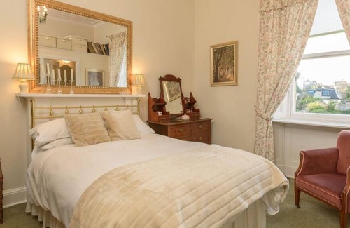 North Berwick Apartment | Benholm -Stunning 3-Bed Apartment in North Berwick